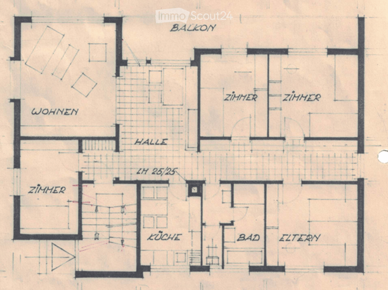Living room, hallway, 3 bedrooms, kitchen, bathroom, balcony, parents' room