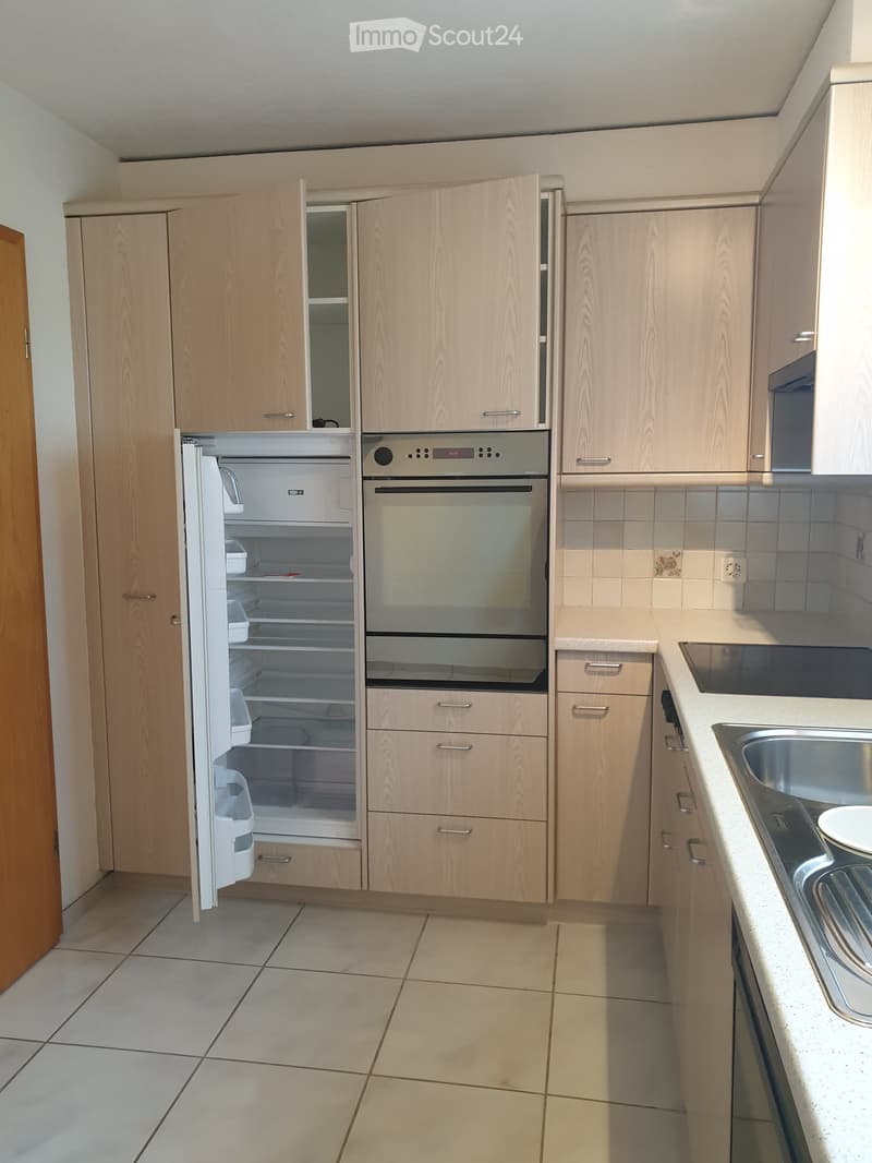 3 1/2-Zimmer Gartenwohnung mit grossem Umschwung (12)