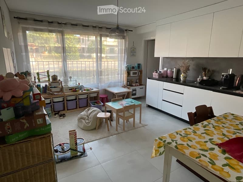 {"type": "Furnished Room", "objects": ["sofa", "table", "chair", "kitchen cabinet", "microwave", "stool", "stool chair", "table", "chair", "stool", "stool chair", "stool", "stool chair", "stool", "stool chair", "stool", "stool chair", "stool", "stool chai