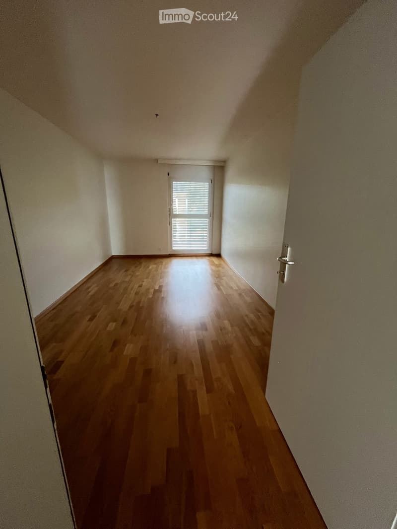 Spacieux appartement en attique de 4.5 pièces avec vue imprenable à Neuchâtel (8)