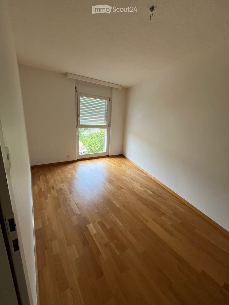 Spacieux appartement en attique de 4.5 pièces avec vue imprenable à Neuchâtel (7)