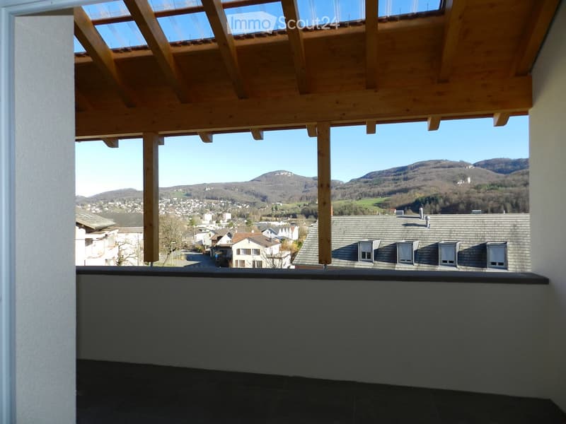 Appartamento luminoso 4,5 locali con 133m2, tutto il comfort più balcone di 51m2 (3)