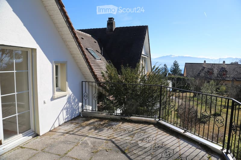 Belle villa mitoyenne avec jardin privatif et terrasses ensoleillées (17)