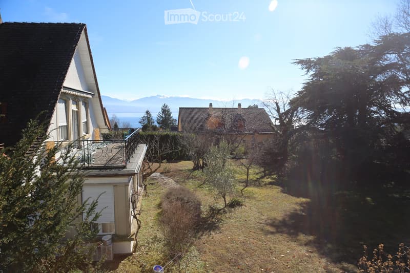 Belle villa mitoyenne avec jardin privatif et terrasses ensoleillées (16)