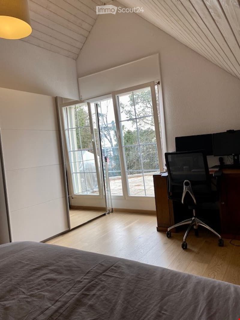 Belle villa mitoyenne avec jardin privatif et terrasses ensoleillées (15)