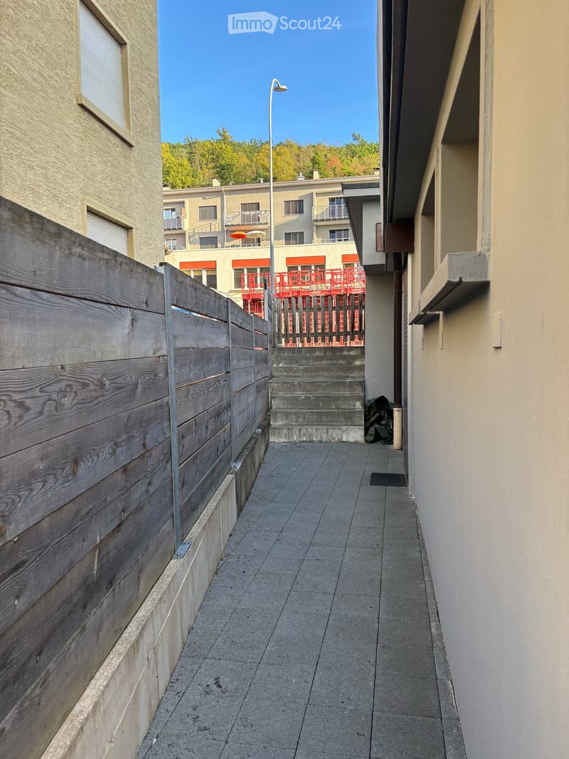 Zweieinhalbzimmernwohnung mit Terrasse in Neuchâtel (25)