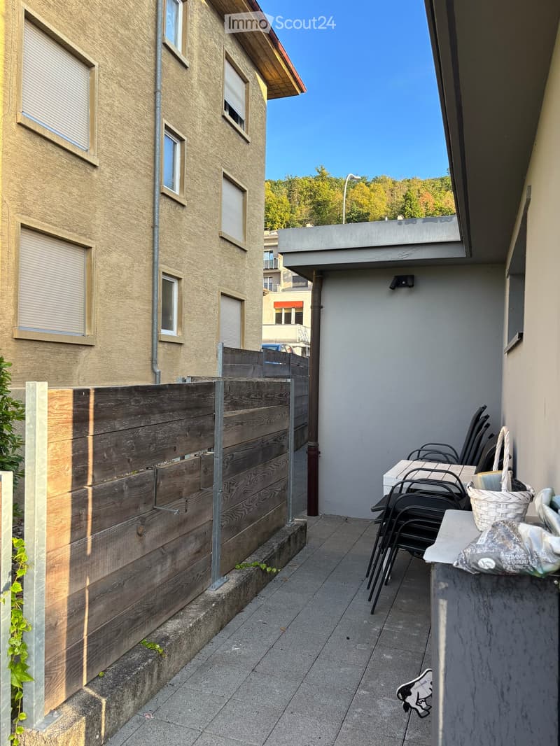 Zweieinhalbzimmernwohnung mit Terrasse in Neuchâtel (24)