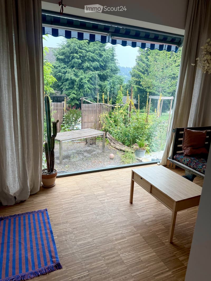 Wohnbereich in ehemaligem Laden