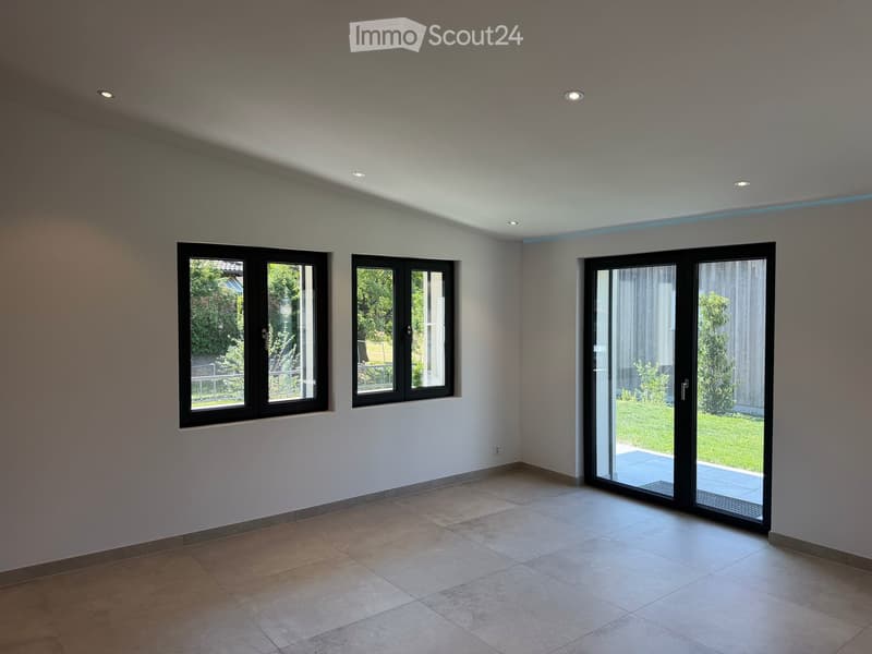 Casa indipendente luminosa e rinnovata ad Aigle – 4,5 locali con grande terreno (4)