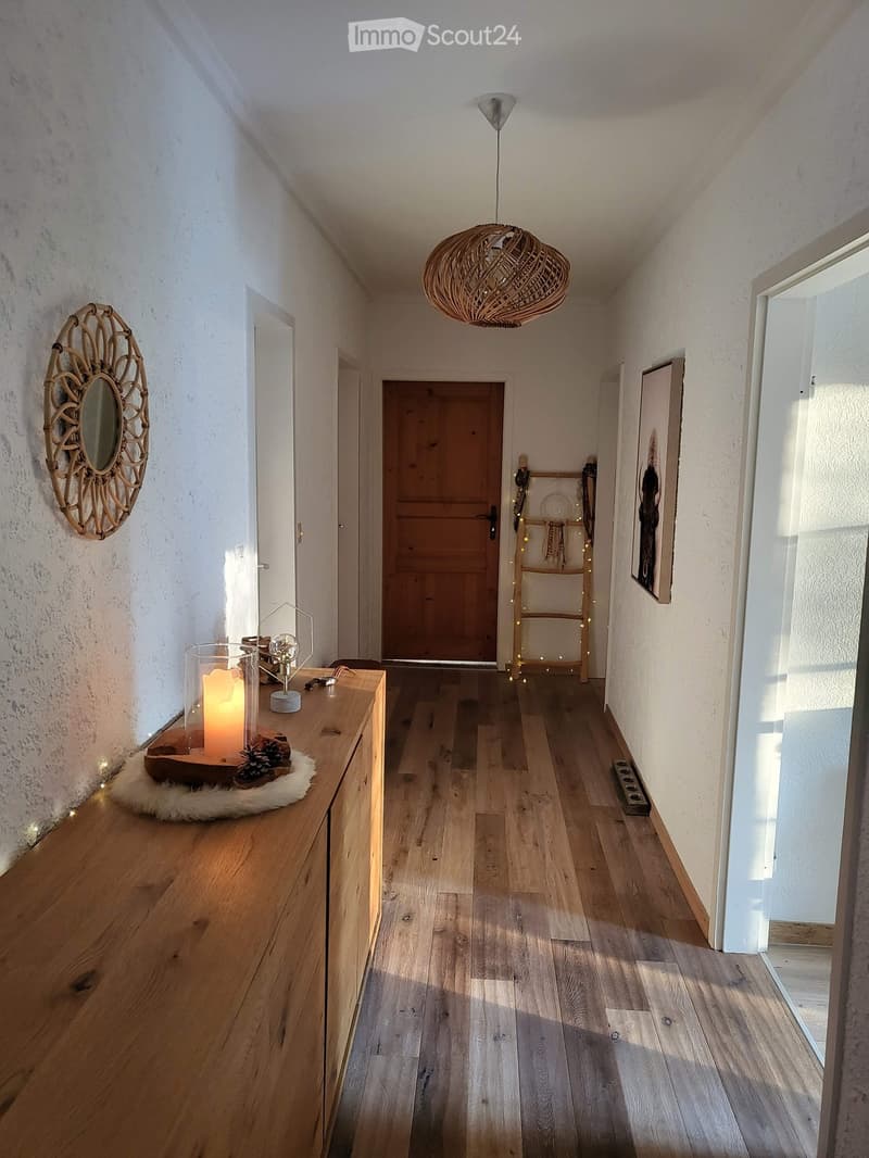 Casa unifamiliare su un grande terreno edificabile con alberi (10)