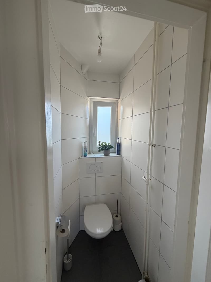 Geräumige 2.5-Zimmer-Wohnung mit Garagenbox in Payerne (5)