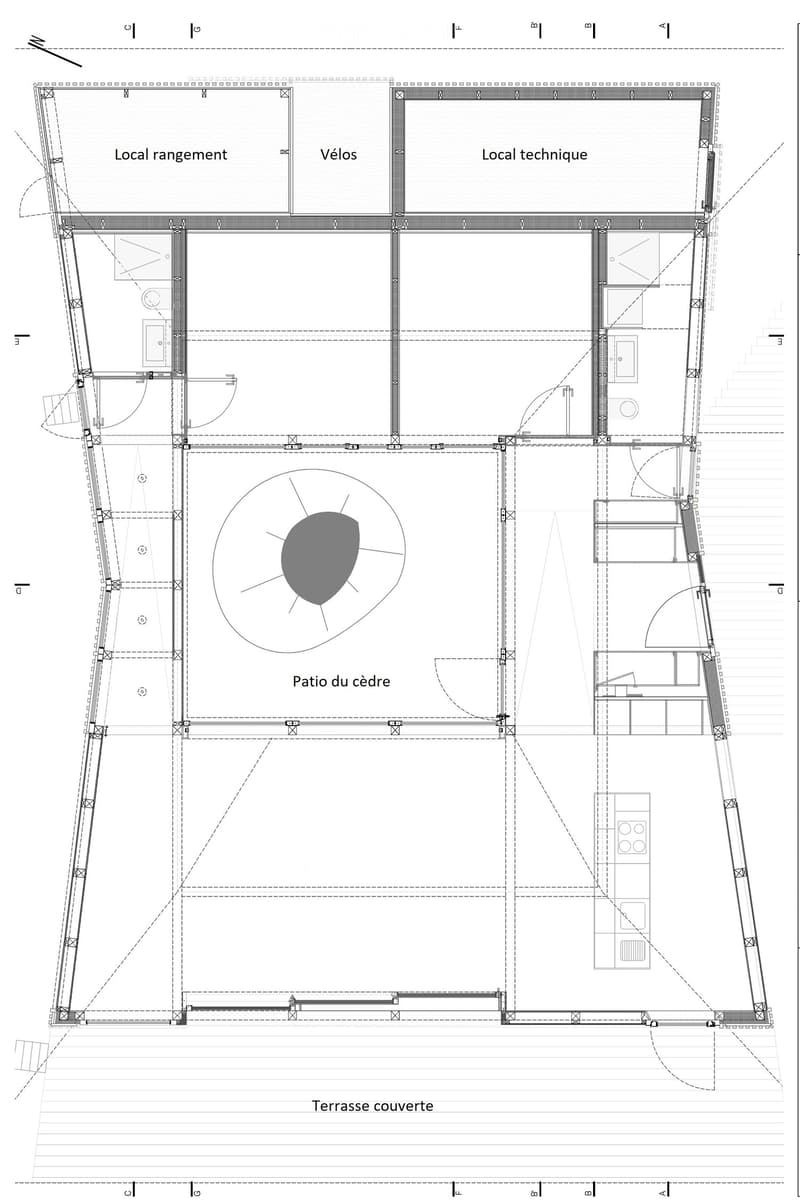 Floor plan showing a multi-level layout with labeled areas including 'Local arrangement', 'Vélos', 'Local technique', 'Patio du cèdre', and 'Terrasse couverte'. Features include a circular patio area and a covered terrace.