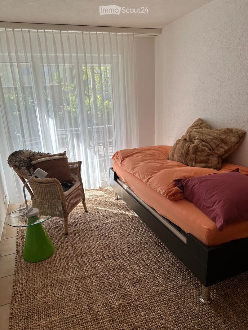 Zimmer mit Ausgang zur Terrasse