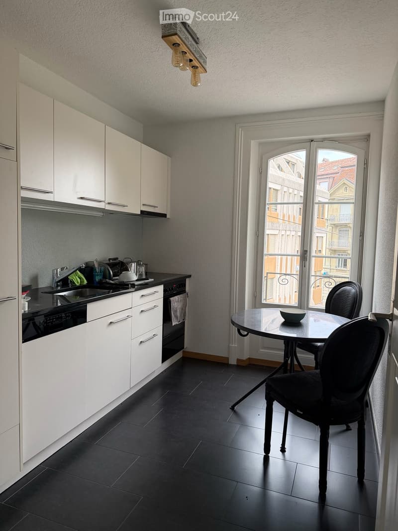 Charmante 2.5-Zimmer-Wohnung im Altbau an der Erlachstrasse, Bern (2)