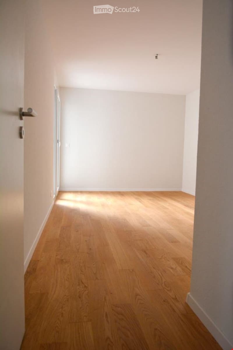 Grande chambre parentale, avec accès sur la terrasse