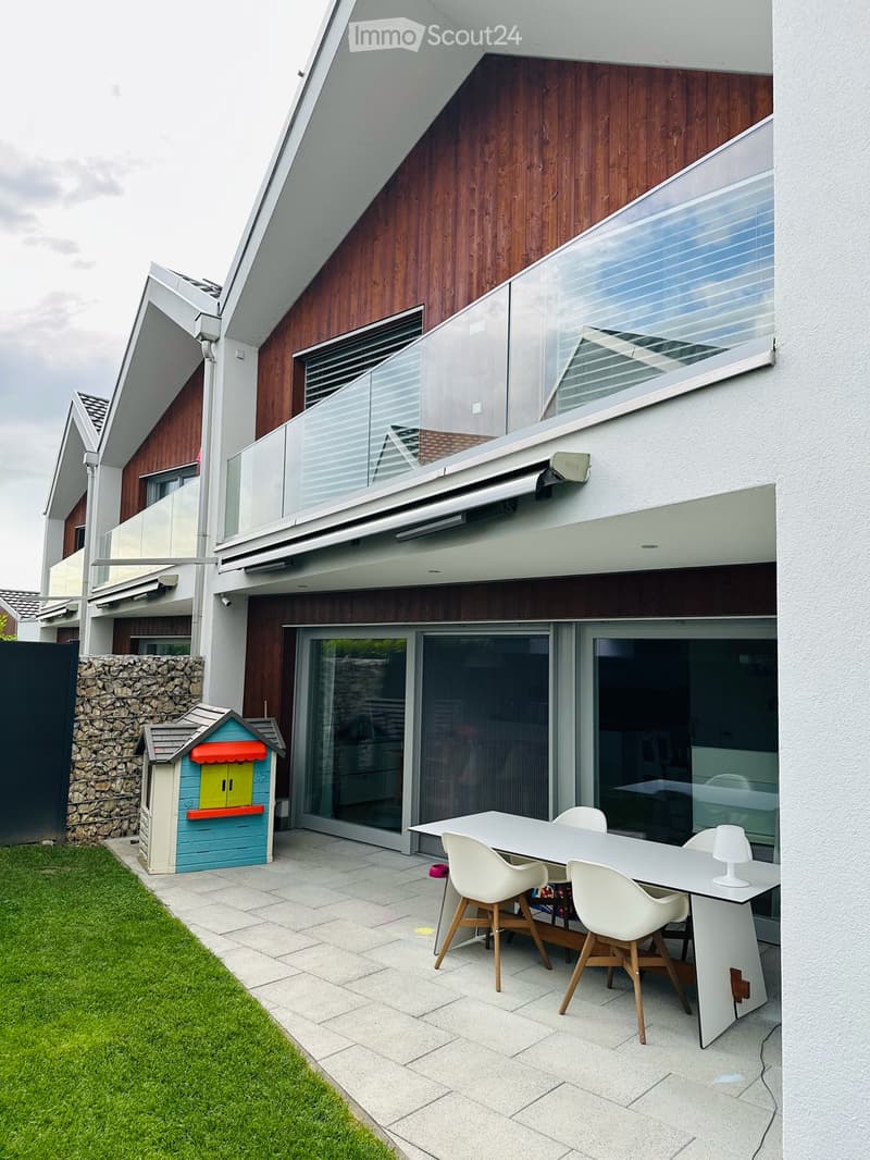 Modern 5.5-room row house in Full-Reuenthal (4)