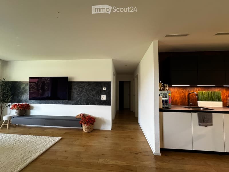 Exklusive 5.5 Zimmer Wohnung wenige Gehminuten vom Bahnhof Düdingen und Dorfzentrum (11)