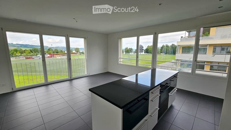 Appartement moderne 3.5 pièces avec vue sur le lac & jardin d'hiver (1)