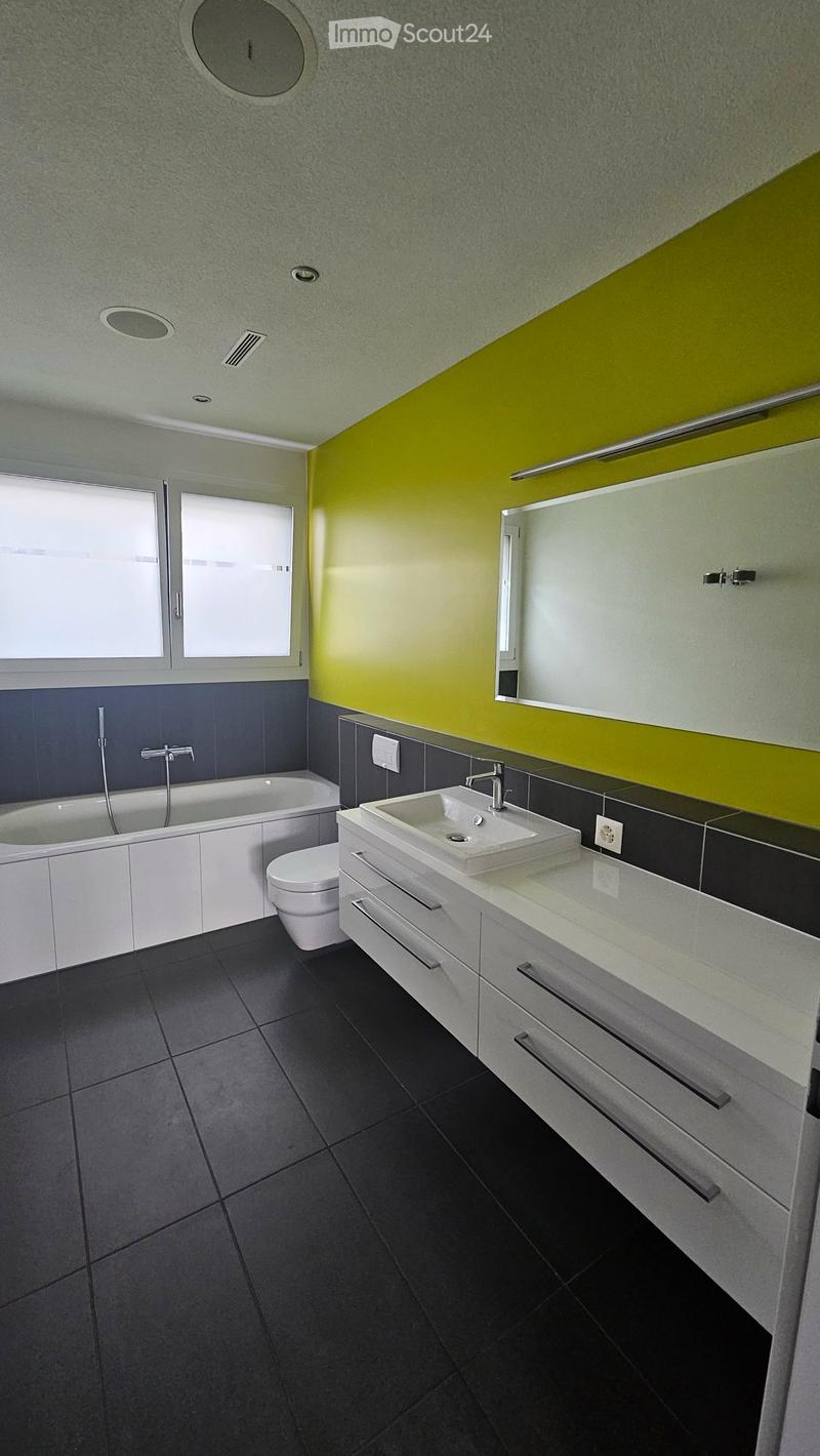 Appartement moderne 3.5 pièces avec vue sur le lac & jardin d'hiver (8)