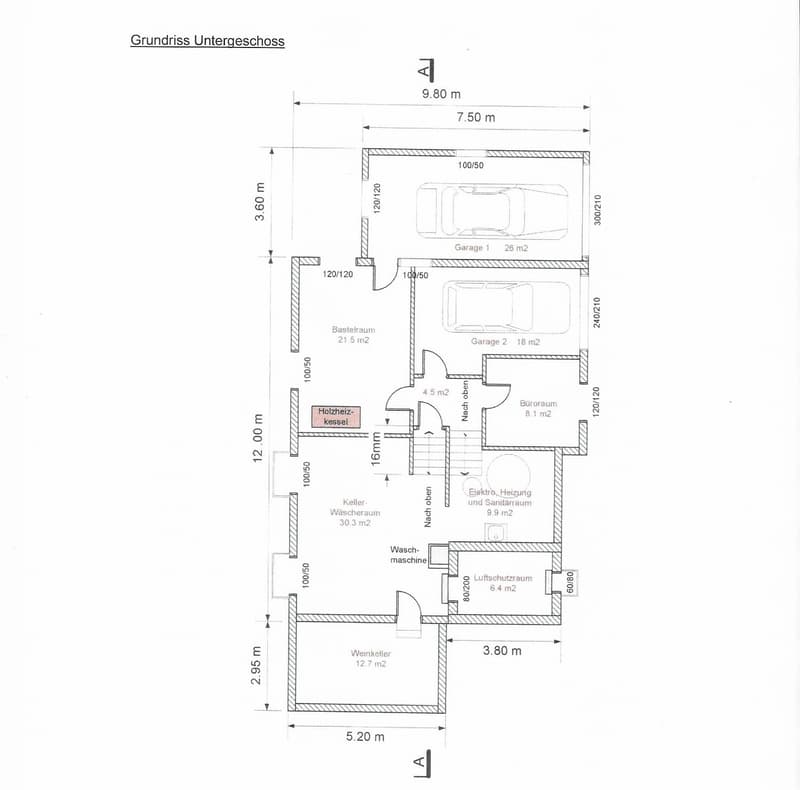 Floor plan of the basement level showing two garages, a storage room, a boiler room, a washing room, a wine cellar, and an air protection room.