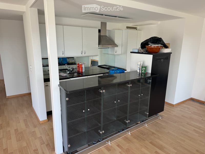 Helle, ruhige 4.5-Zimmer-Wohnung mit Balkon in Murten (5)
