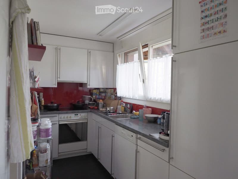 {"type": "Kitchen", "objects": ["refrigerator", "oven", "sink", "faucet", "cabinets", "fridge", "dishwasher", "cupboard", "fridge", "oven", "sink", "faucet", "cupboard", "cupboard", "cupboard", "cupboard", "cupboard", "cupboard", "cupboard", "cupboard", "