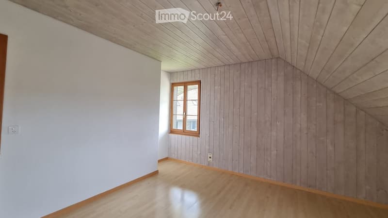 empty room, wooden floor, white wall, wooden wall, window