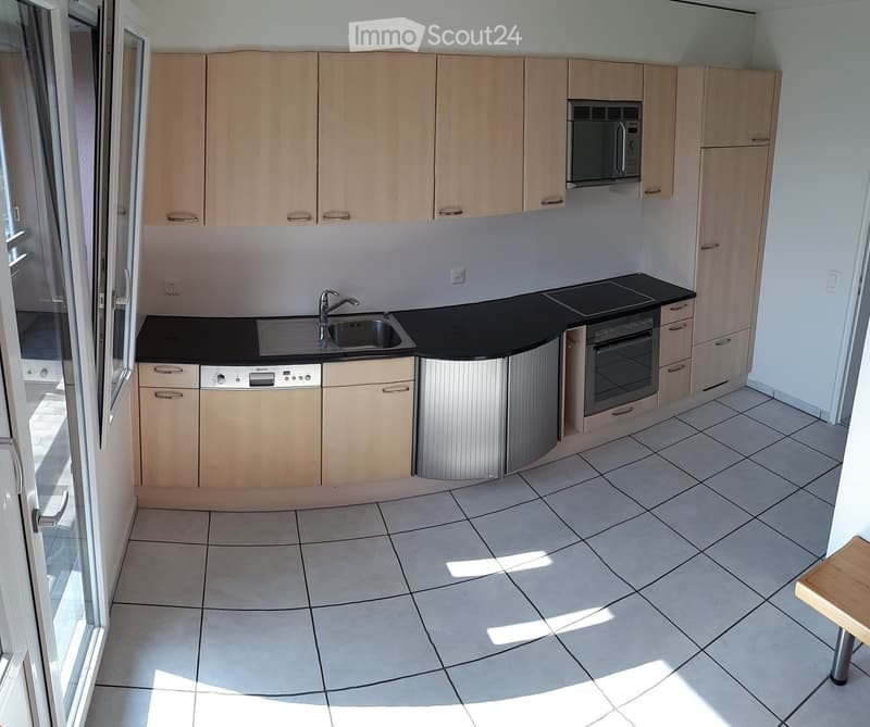 Grosse 5.5 Zimmerwohnung im Industriering von Lyss (6)