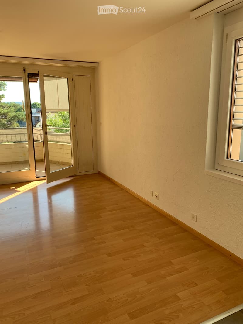 Moderne 1.5-Zimmer-Wohnung mit Balkon und schöner Aussicht in Fislisbach (6)