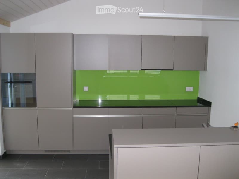 Neuere Dachwohnung mit grosser Terrasse (3)