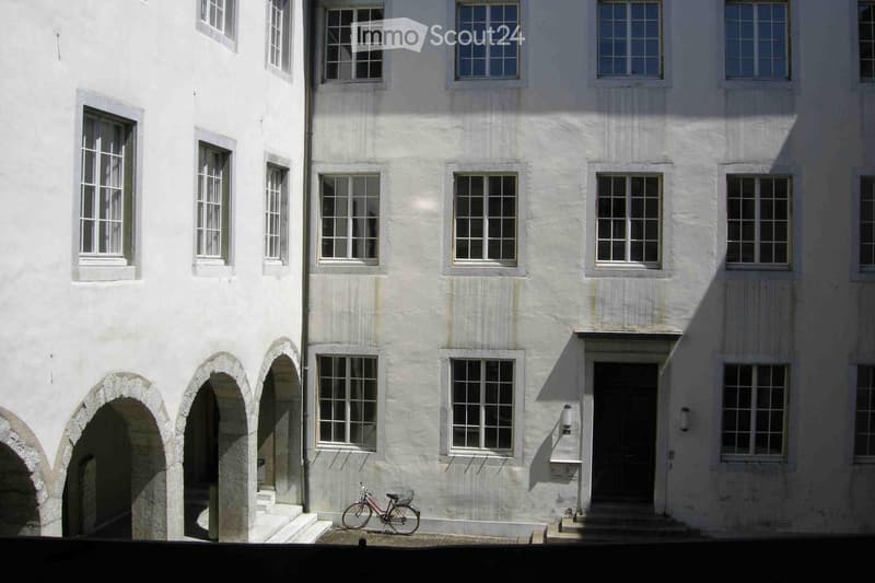 Aussicht in den Kollegihof