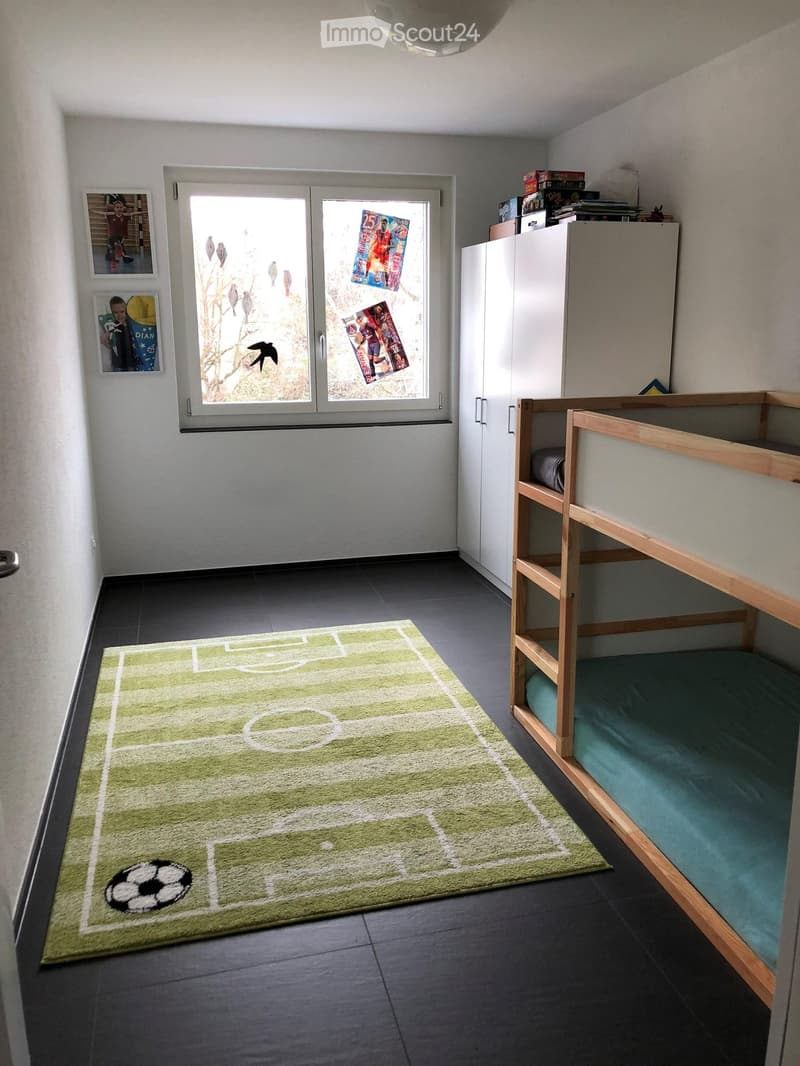 Büro oder Kinderzimmer