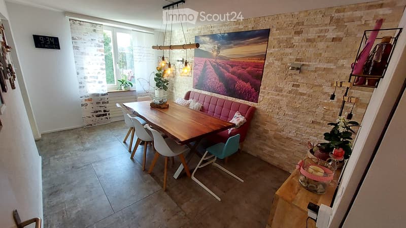 Geräumiges 7.5-Zimmer-Reihenhaus an der Ackerstrasse in Volketswil (8)