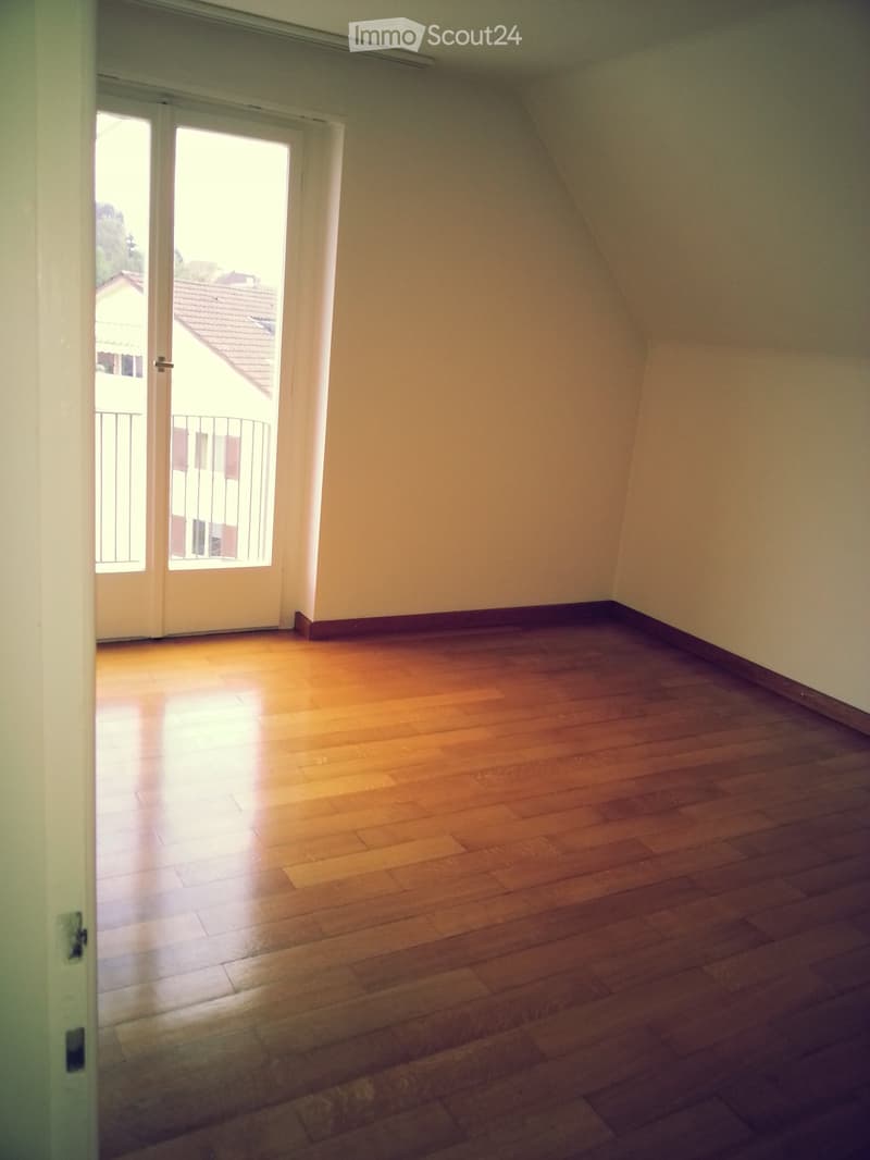 wooden floor, sliding door, balcony, large window, empty room