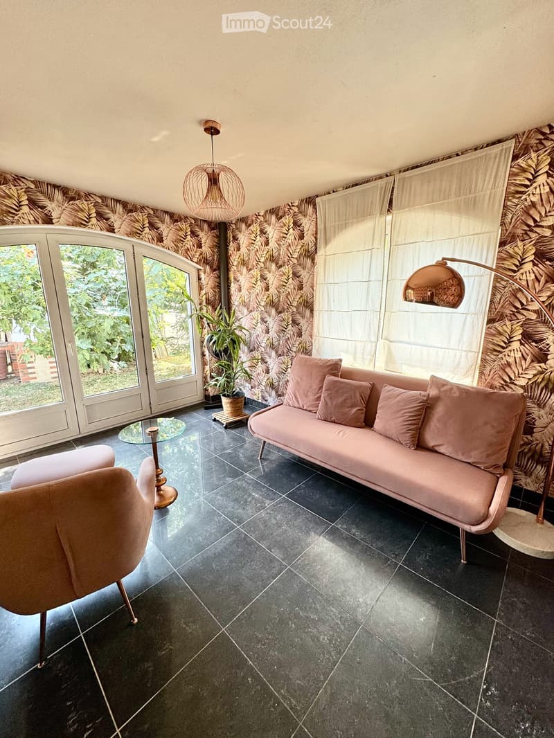 Zweites Schlafzimmer im EG mit direktem Gartenzugang
