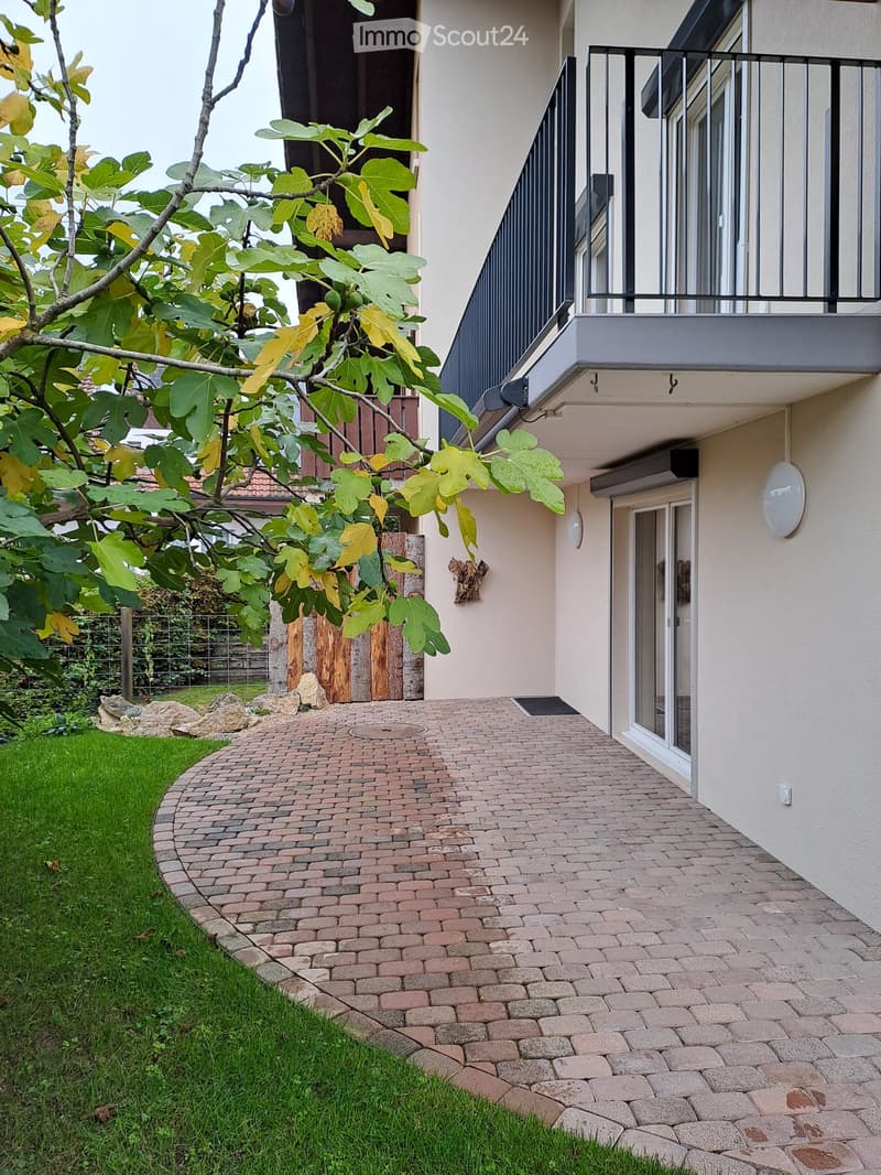 Renoviertes Doppeleinfamilienhaus an attraktiver Lage (3)