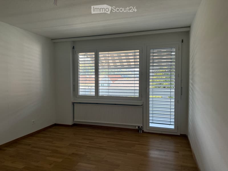 Erstvermietung nach Sanierung – grosszügige 4.5-Zimmer-Wohnung mit Balkon (6)