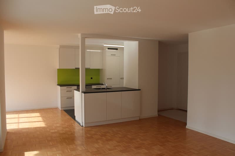 Attraktive Wohnung mit Garten in Lyss (2)