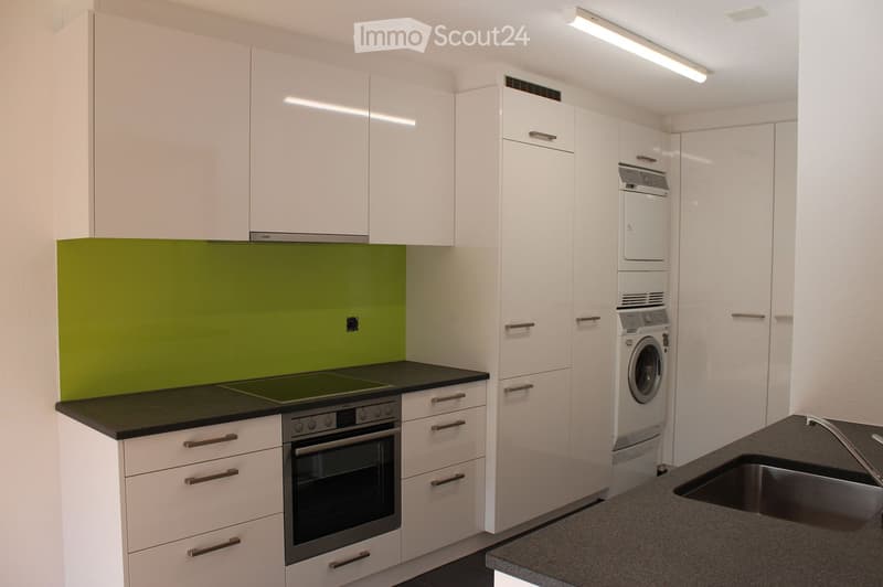 Attraktive Wohnung mit Garten in Lyss (3)