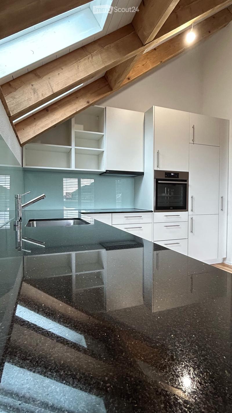 KERNSANIENIERTE UND HOCHWERTIGE 3½-ZI.-WOHNUNG (2)