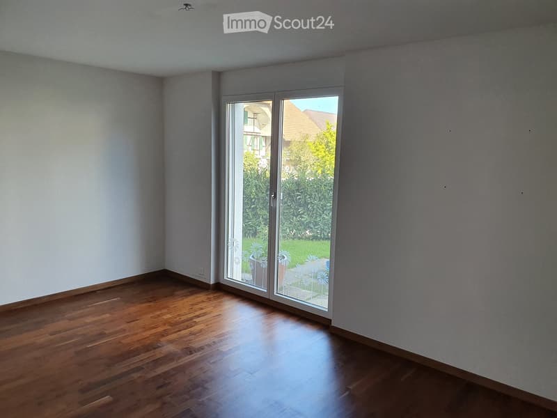 Moderne Parterrewohnung mit Seesicht und eigenem Garten (11)