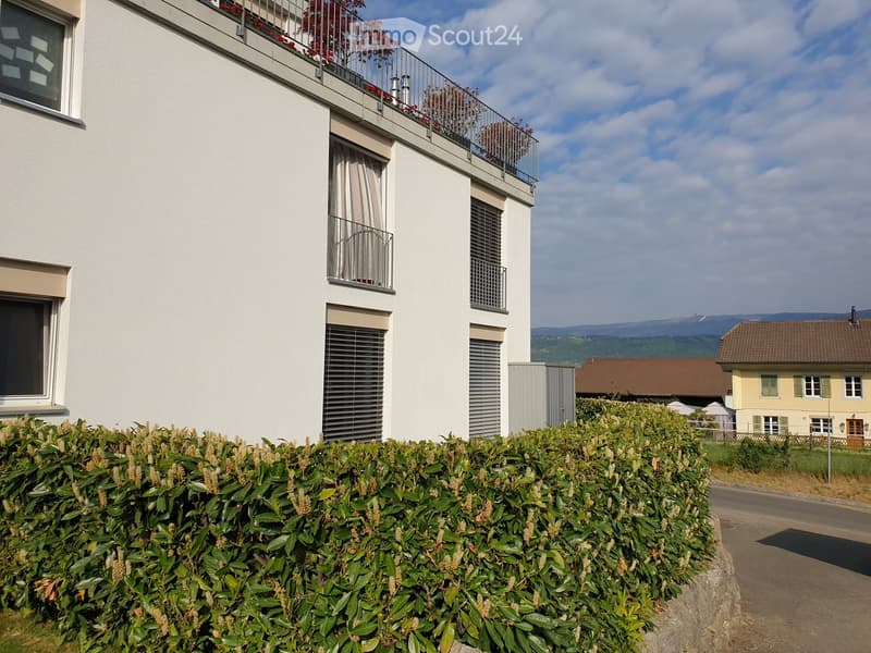 Moderne Parterrewohnung mit Seesicht und eigenem Garten (4)
