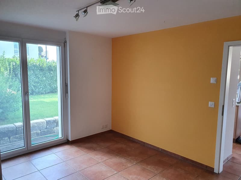 Moderne Parterrewohnung mit Seesicht und eigenem Garten (10)