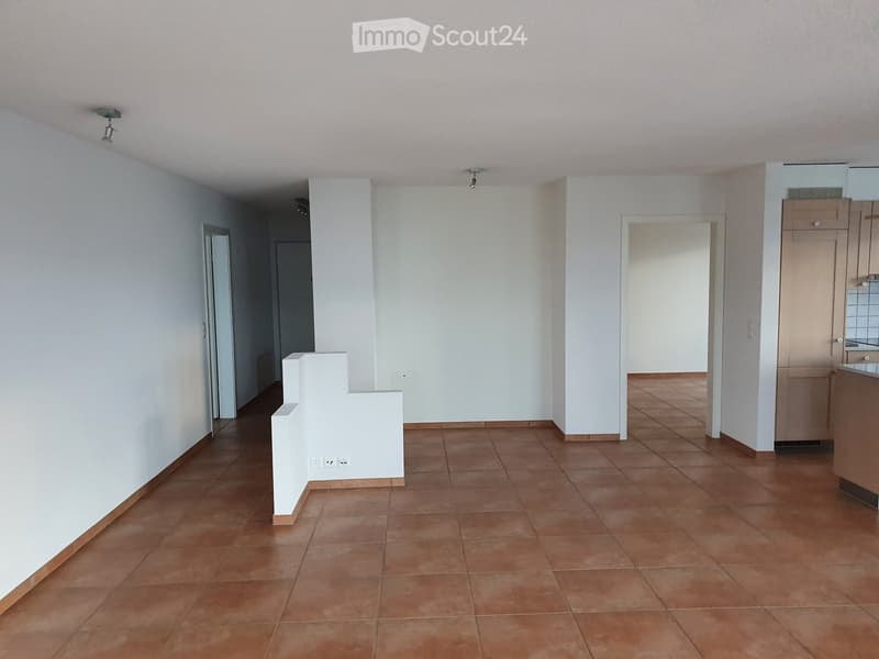 Moderne Parterrewohnung mit Seesicht und eigenem Garten (8)