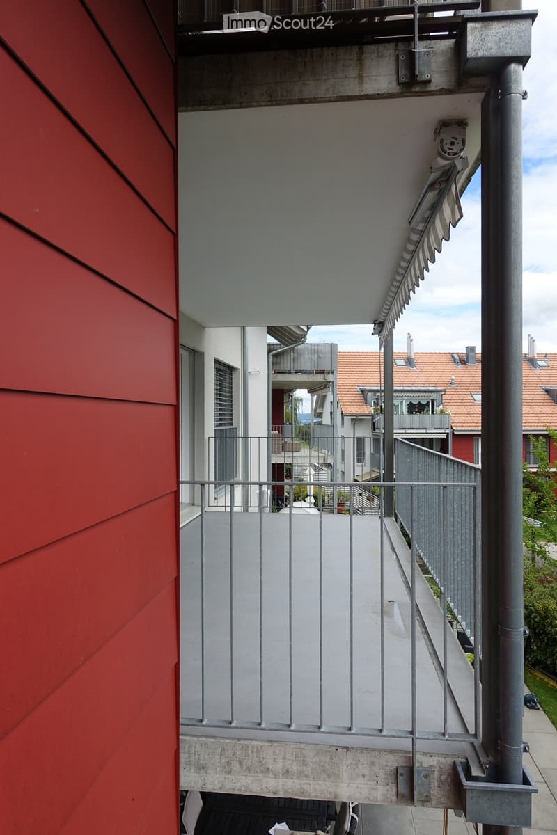 4 1/2-Zimmerwohnung mit grossem Balkon (8)