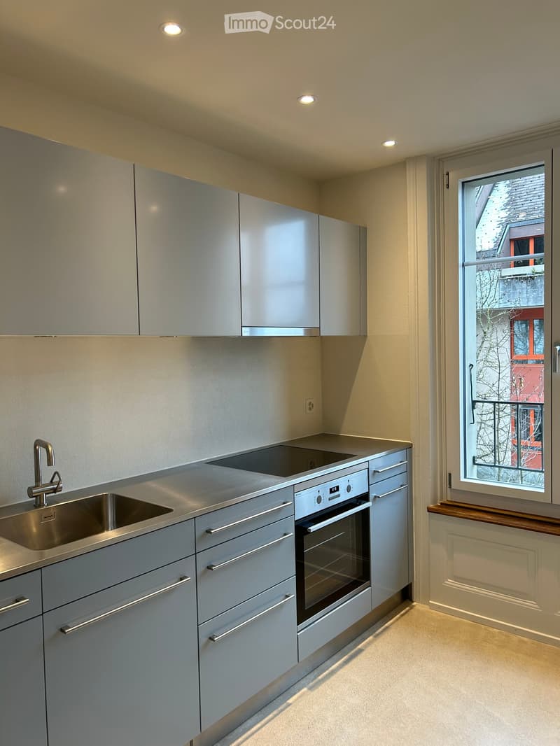 Charmante 2-Zimmer-Wohnung mit Balkon am Blockweg 7 in 3007 Bern (2)