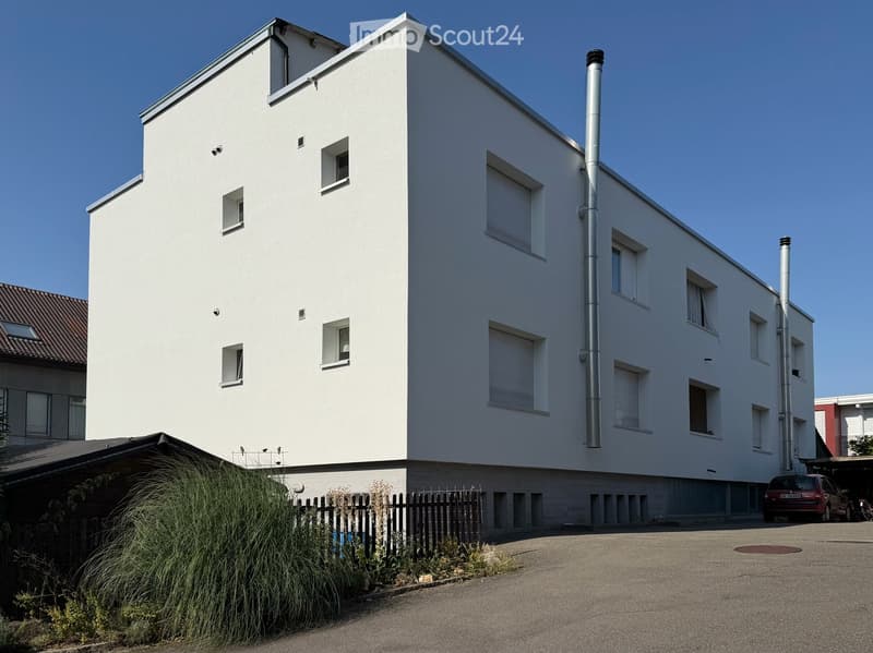 Helle 4.5-Zimmer-Wohnung mit Kamin und Balkon – 120 m² (16)