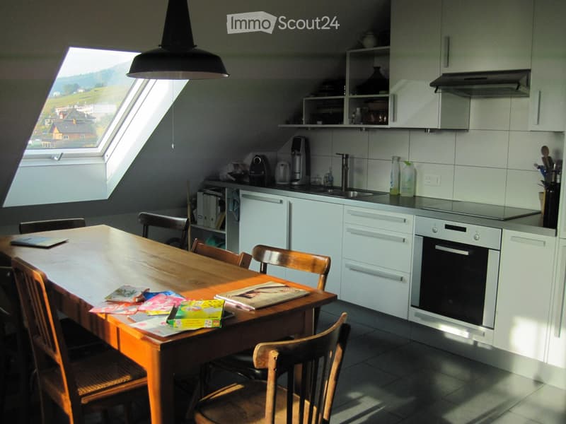 {"type": "Kitchen", "objects": ["table", "chair", "oven", "fridge", "sink", "cupboard", "faucet", "bottle", "cup", "bottle", "bottle", "bottle", "bottle", "bottle", "bottle", "bottle", "bottle", "bottle", "bottle", "bottle", "bottle", "bottle", "bottle",