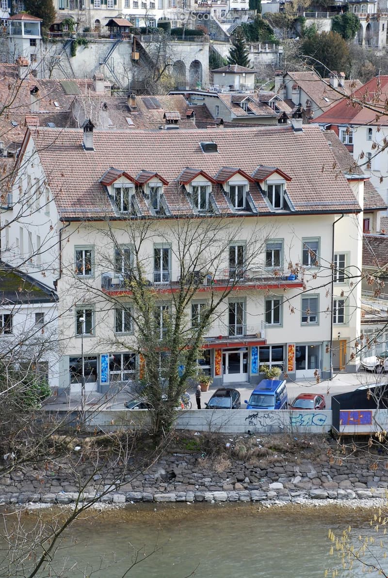 Charmantes Wohn- und Geschäftshaus an der Wasserwerkgasse in Bern (1)