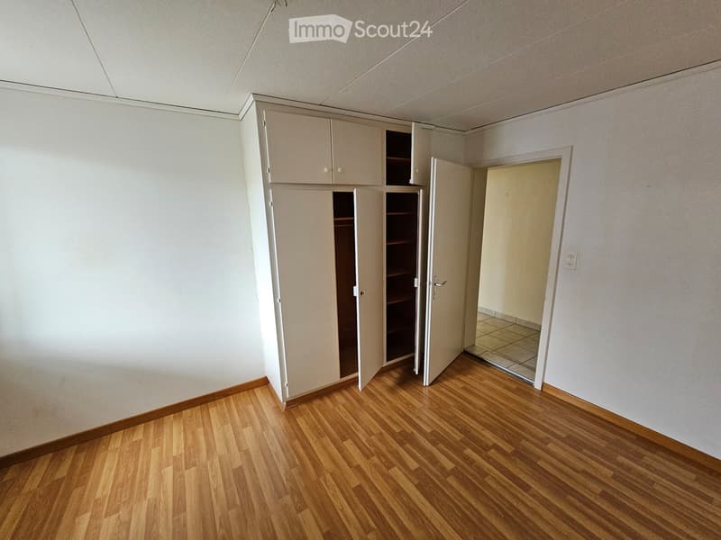 Zimmer 2 mit Einbauschrank
